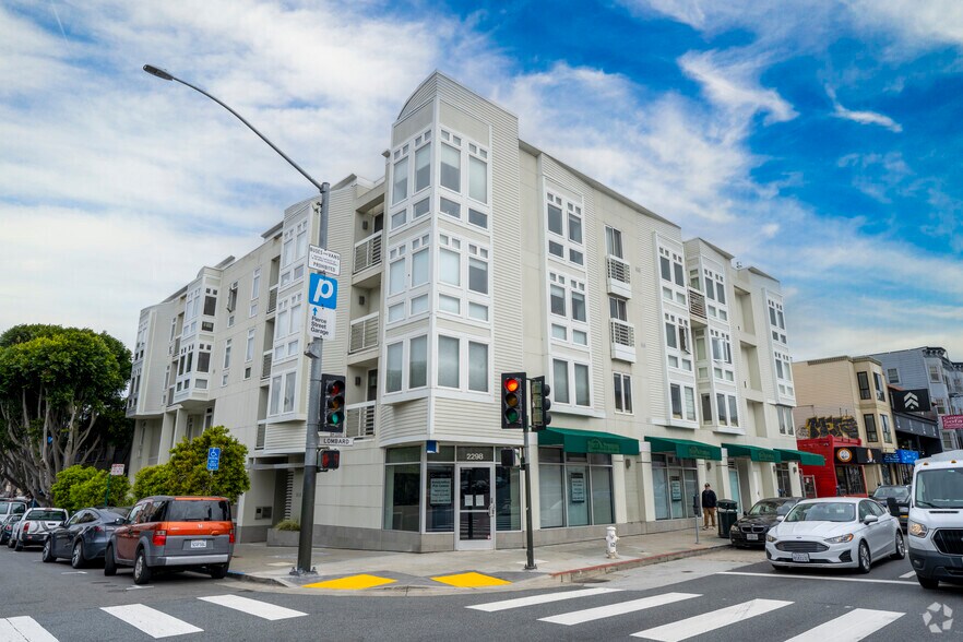 2288-2298 Lombard St, San Francisco, CA à louer - Photo du bâtiment - Image 2 de 9