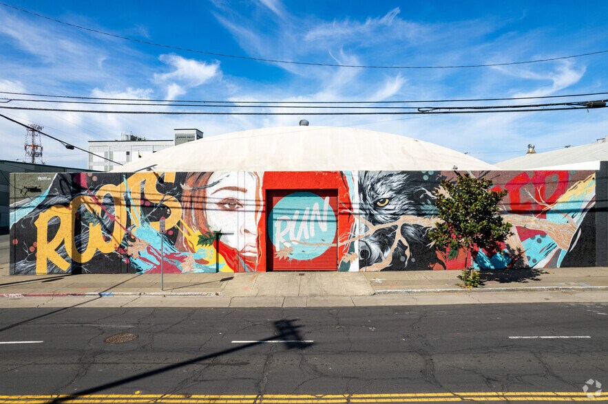 325 Martin Luther King Jr Way, Oakland, CA à vendre - Photo du bâtiment - Image 2 de 7