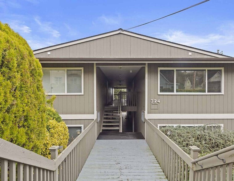 324 S Lafayette Ave, Bremerton, WA for sale - Building Photo - Image 2 of 15