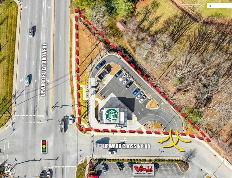 14147 Upward Crossing Dr, Flat Rock, NC à vendre - Photo du bâtiment - Image 2 de 5