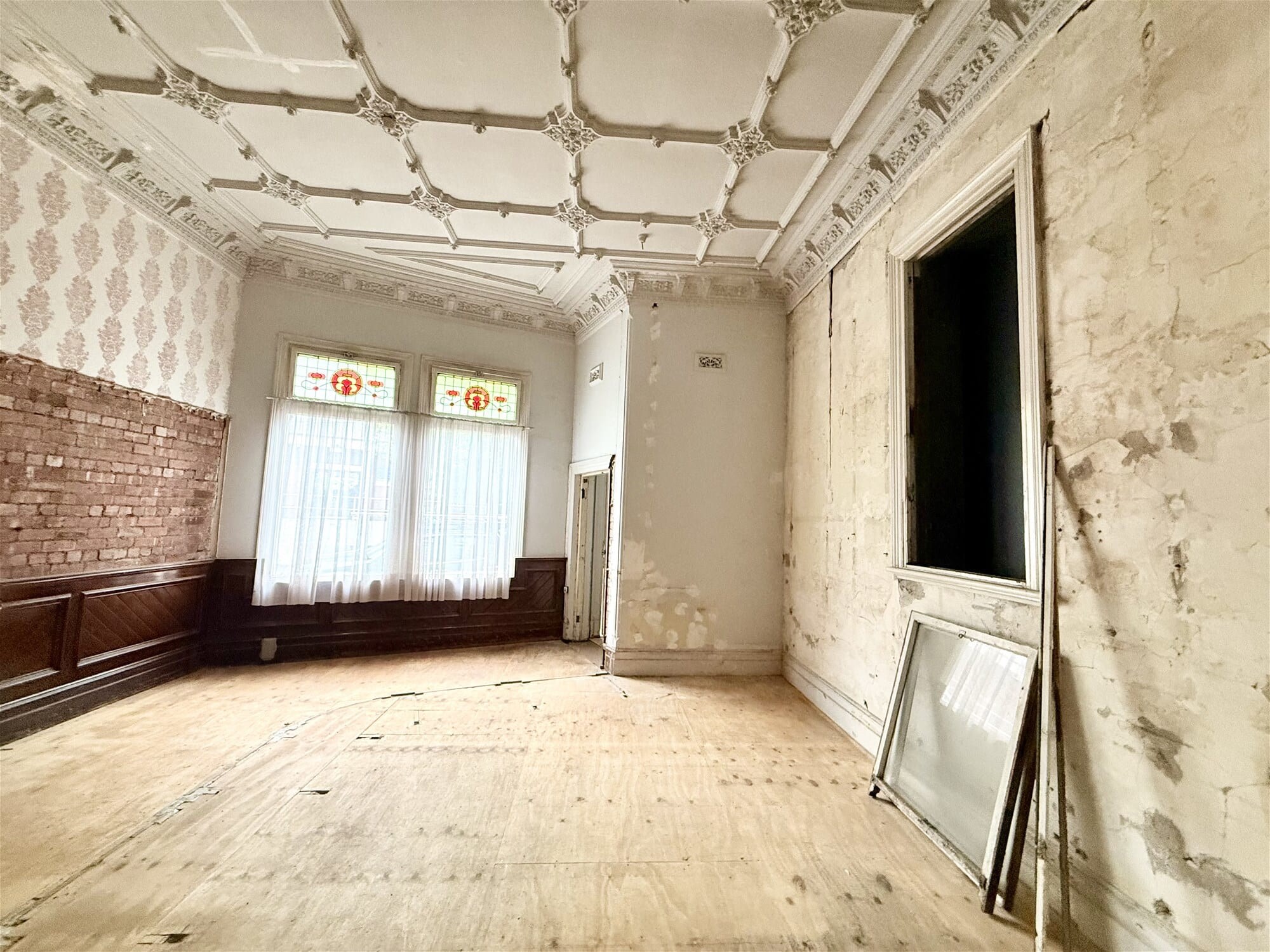 13 Norwood Cres, Moonee Ponds for lease Interior Photo- Image 1 of 2