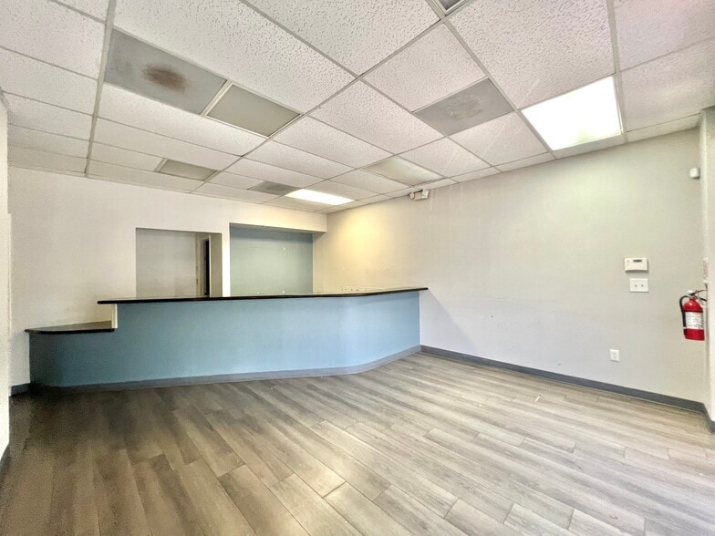 3425 NW 73rd Ave, Miami, FL à louer - Photo du bâtiment - Image 3 de 22