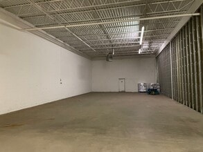 150 W 88th St, Bloomington, MN for lease Interior Photo- Image 1 of 5