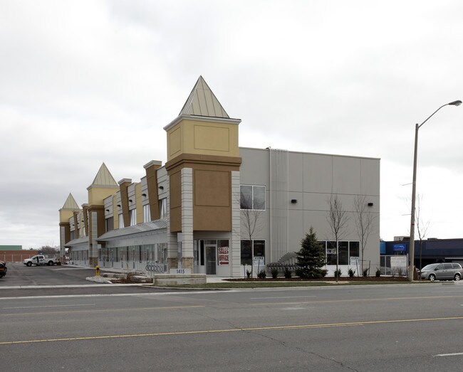 Plus de détails pour 1415 Kennedy Rd, Toronto, ON - Commerce de détail à vendre