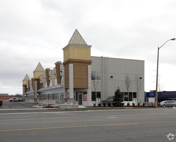 1415 Kennedy Rd, Toronto, ON à vendre - Photo principale - Image 1 de 7