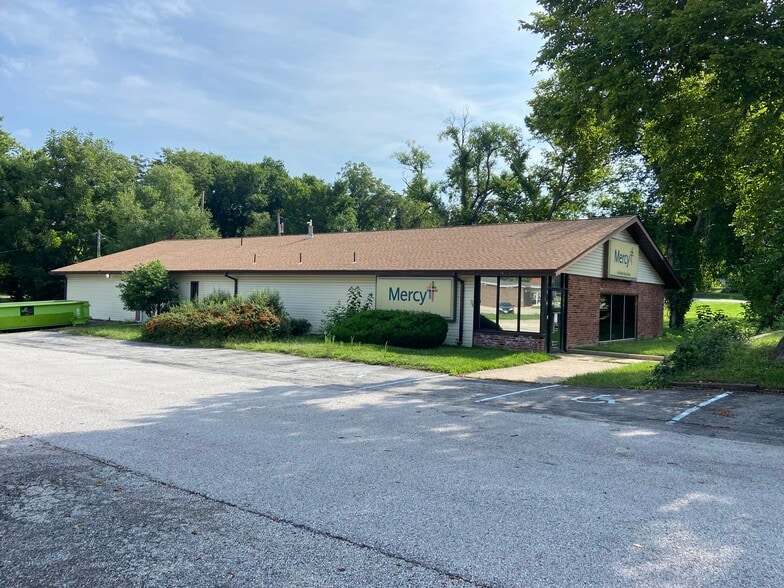 404 W Rolla Rd, Salem, MO for sale - Building Photo - Image 2 of 18
