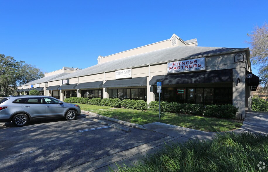 580 Cape Cod Ln, Altamonte Springs, FL à louer - Photo du bâtiment - Image 3 de 6