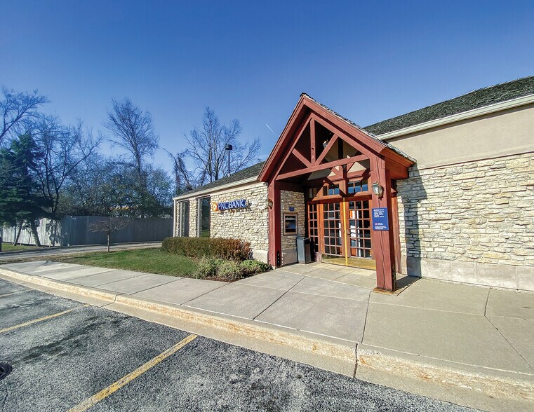 2595 Waukegan Rd, Bannockburn, IL à louer - Photo du bâtiment - Image 2 de 16