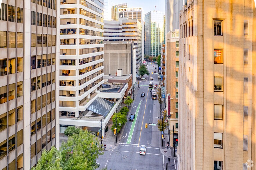 830 W Pender St, Vancouver, BC à louer - Aérien - Image 3 de 4