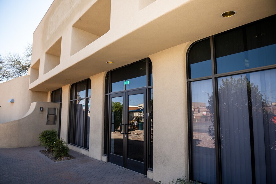 112 N Grand Ave, Nogales, AZ à louer - Photo du bâtiment - Image 3 de 14