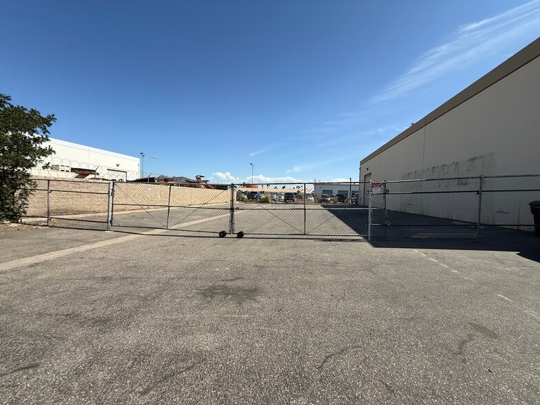 1931 Sampson Ave, Corona, CA for lease - Building Photo - Image 2 of 8