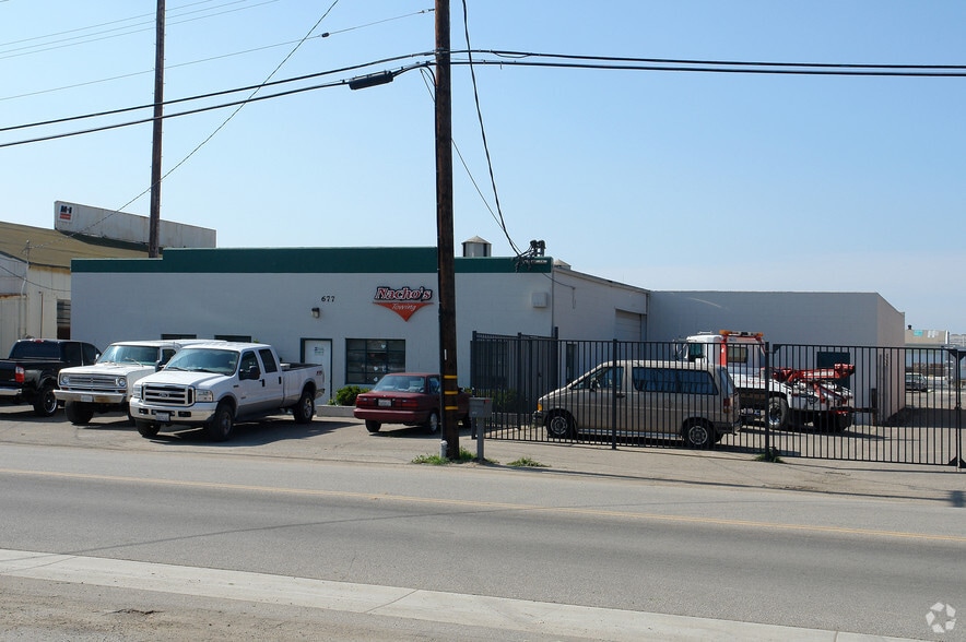 677 Pacific Ave, Oxnard, CA for sale - Primary Photo - Image 1 of 4