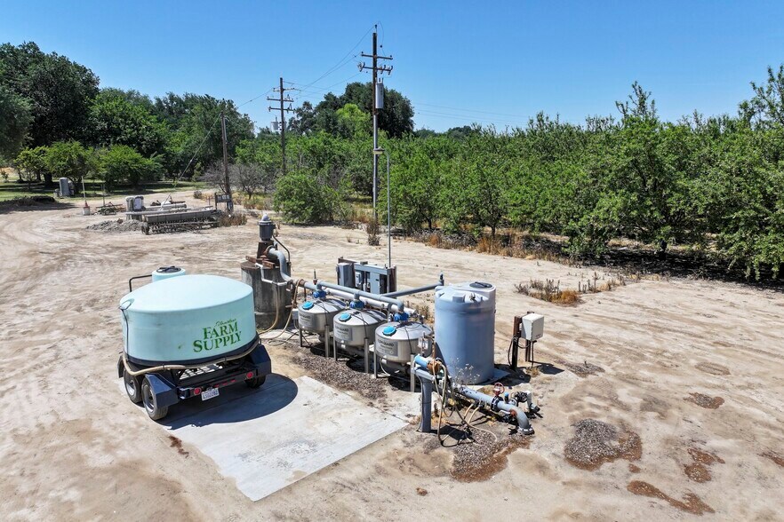 9415 21st Ave, Lemoore, CA à vendre - Photo du bâtiment - Image 2 de 36