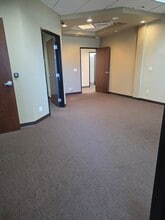 301 Science Dr, Moorpark, CA for lease Interior Photo- Image 2 of 7