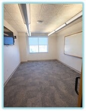 2725 Rocky Mountain Ave, Loveland, CO à louer Photo intérieure- Image 1 de 11