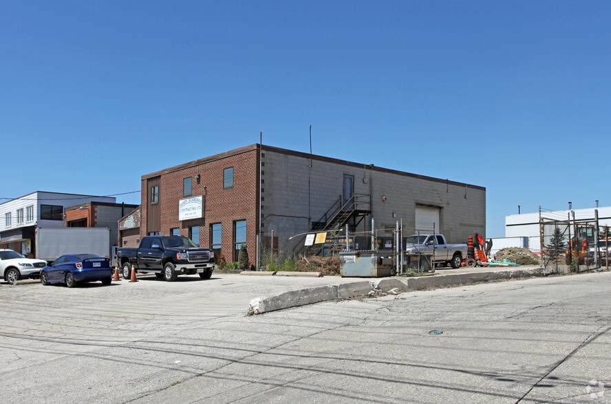 1261 Britannia Rd E, Mississauga, ON for lease - Building Photo - Image 2 of 2
