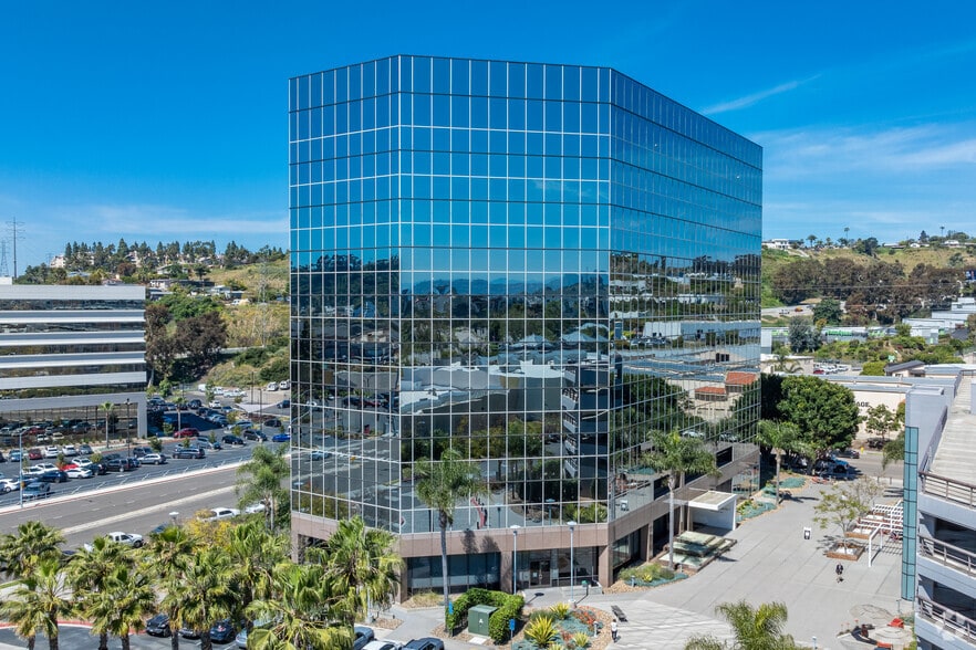 1455 Frazee Rd, San Diego, CA à louer - Photo du bâtiment - Image 1 de 5