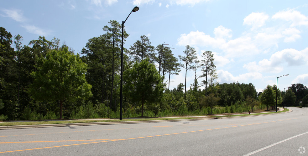 Southpoint Autopark Blvd, Durham, NC à vendre - Photo principale - Image 1 de 1