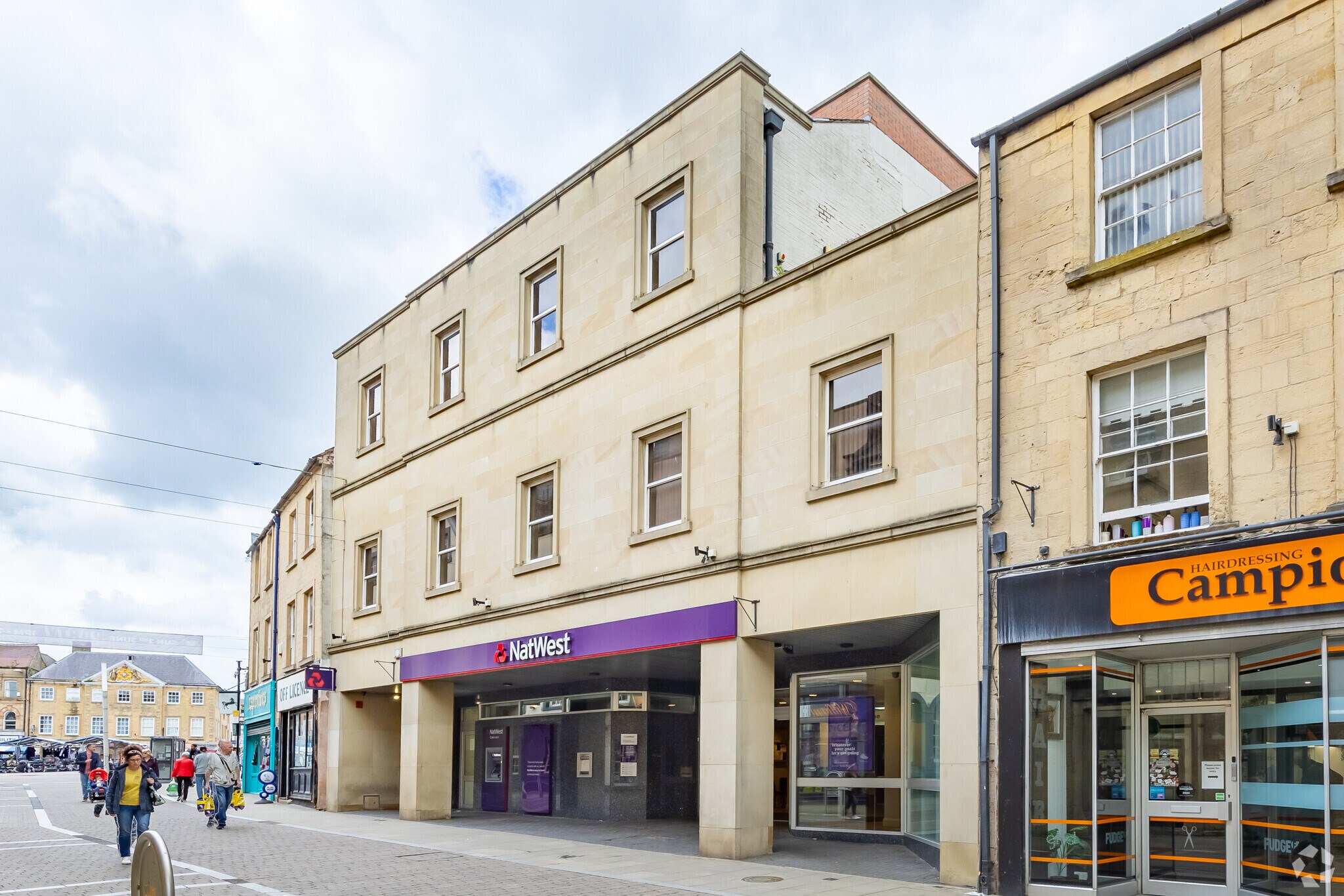 9 Church St, Mansfield à vendre Photo principale- Image 1 de 3