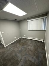 250 N Main St, Crown Point, IN à louer Photo du bâtiment- Image 1 de 2