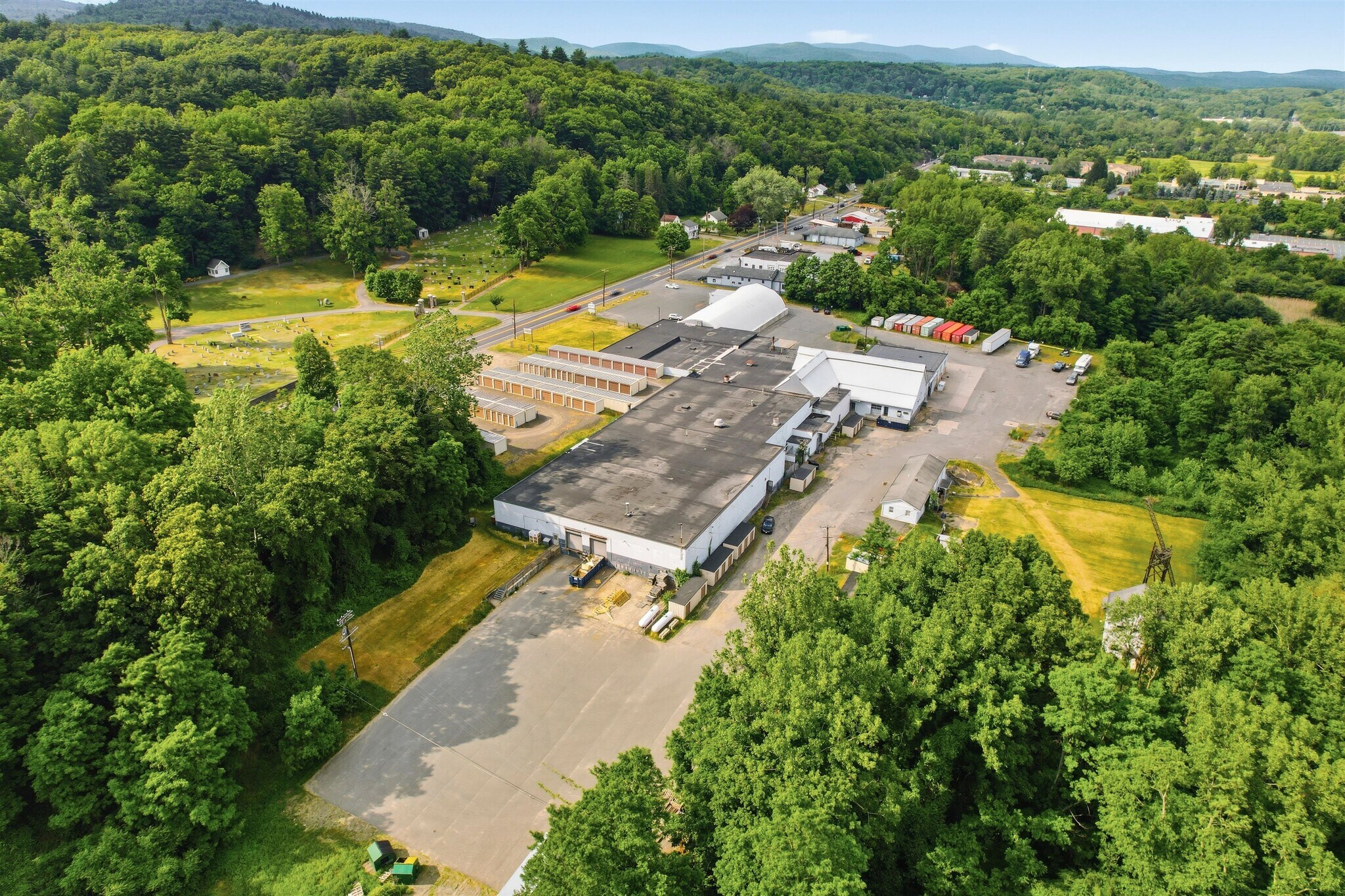 8085 Route 209, Ellenville, NY à vendre Photo du bâtiment- Image 1 de 23