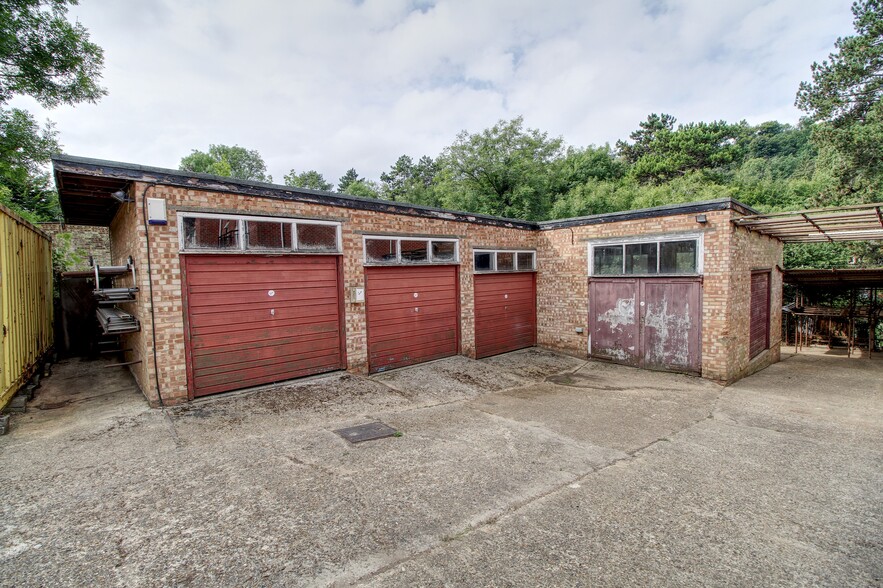 125 Croydon Rd, Caterham for sale - Building Photo - Image 3 of 6