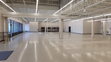 5502-5726 Cortez Rd W, Bradenton, FL for lease Interior Photo- Image 1 of 1