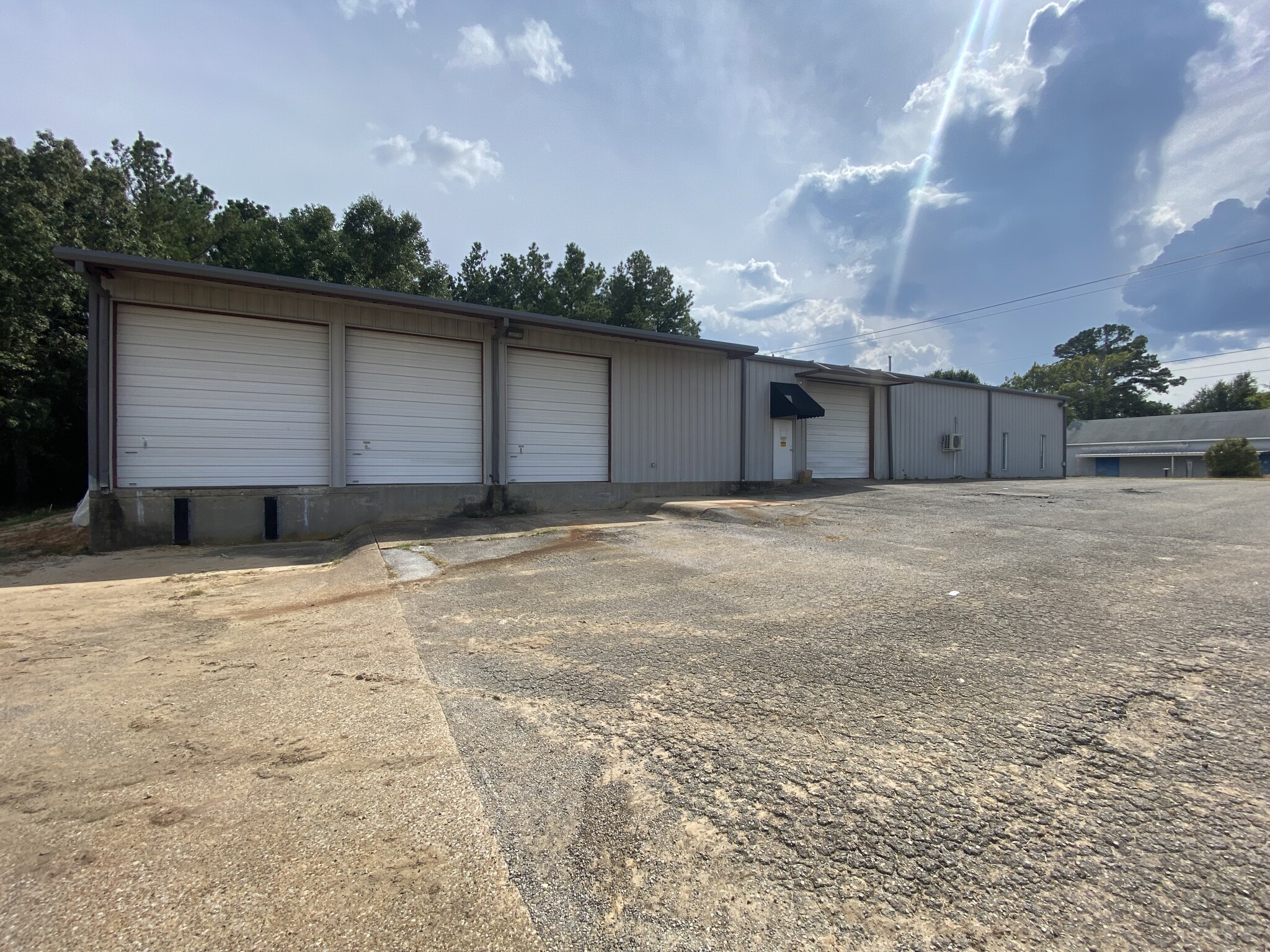 12587 County Road 192, Tyler, TX for lease Building Photo- Image 1 of 13