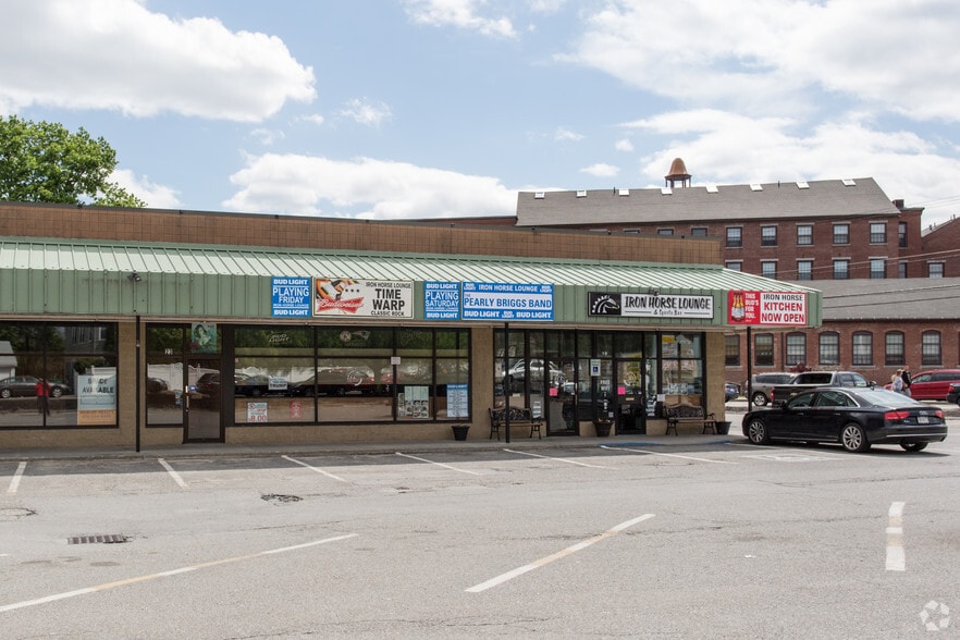 19-49 Airport Rd, Fitchburg, MA for lease - Building Photo - Image 2 of 11