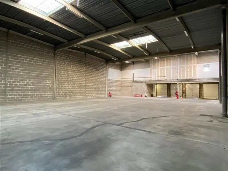Industrial in Vitry-sur-Seine for lease Interior Photo- Image 1 of 9
