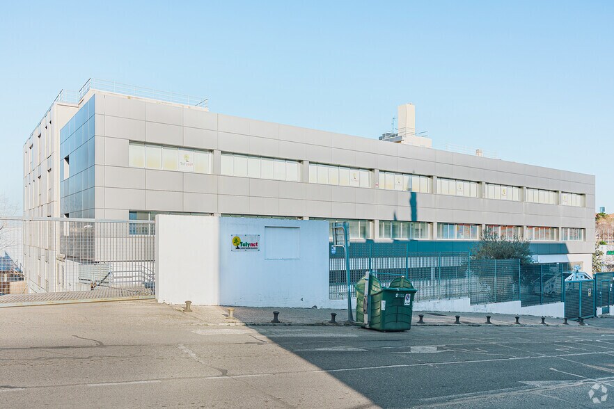 Calle San Rafael, 4, Alcobendas, Madrid à vendre - Photo du bâtiment - Image 3 de 20