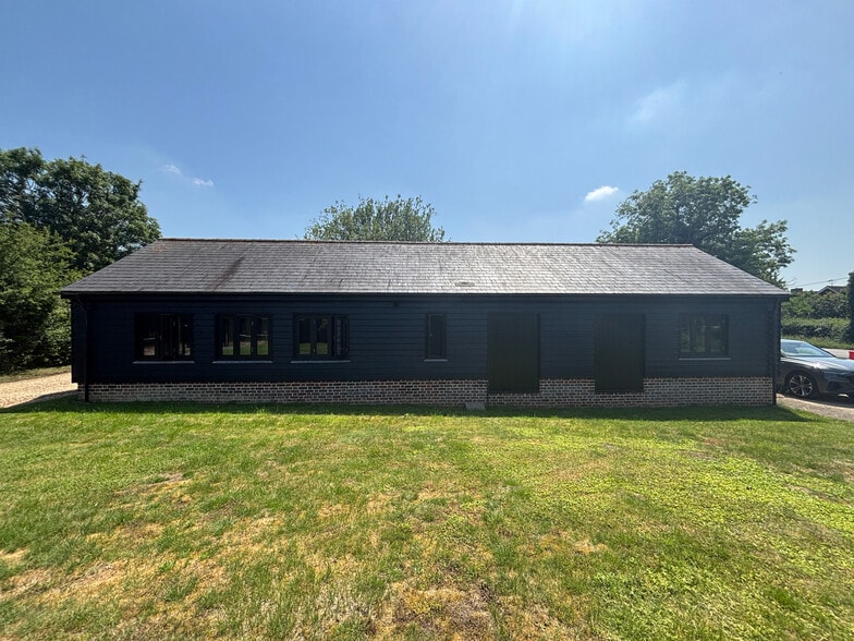 Meppershall Rd, Ickleford à vendre - Photo du bâtiment - Image 1 de 7