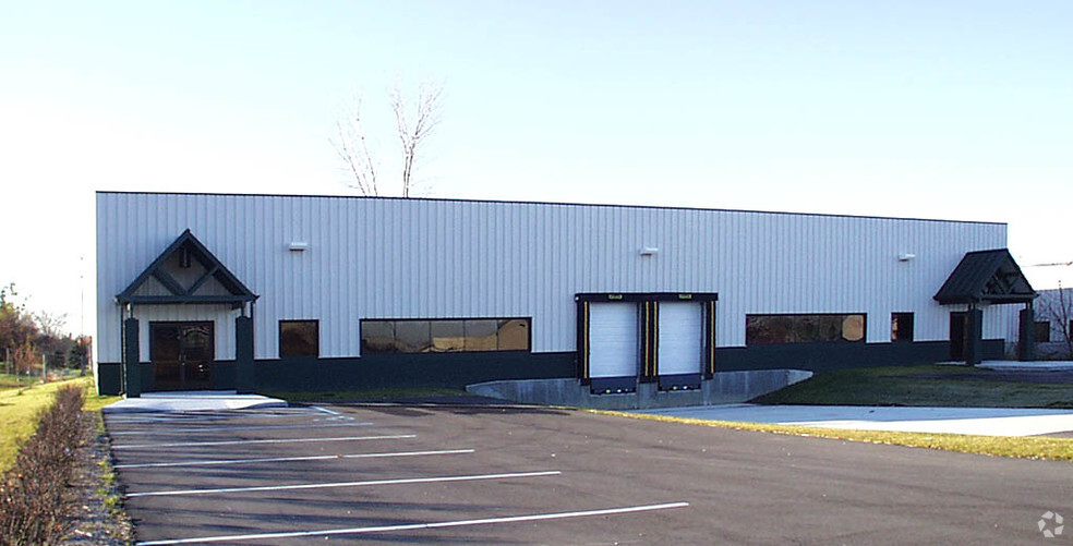 2840 Mitthoeffer Pl, Indianapolis, IN for lease - Building Photo - Image 2 of 95