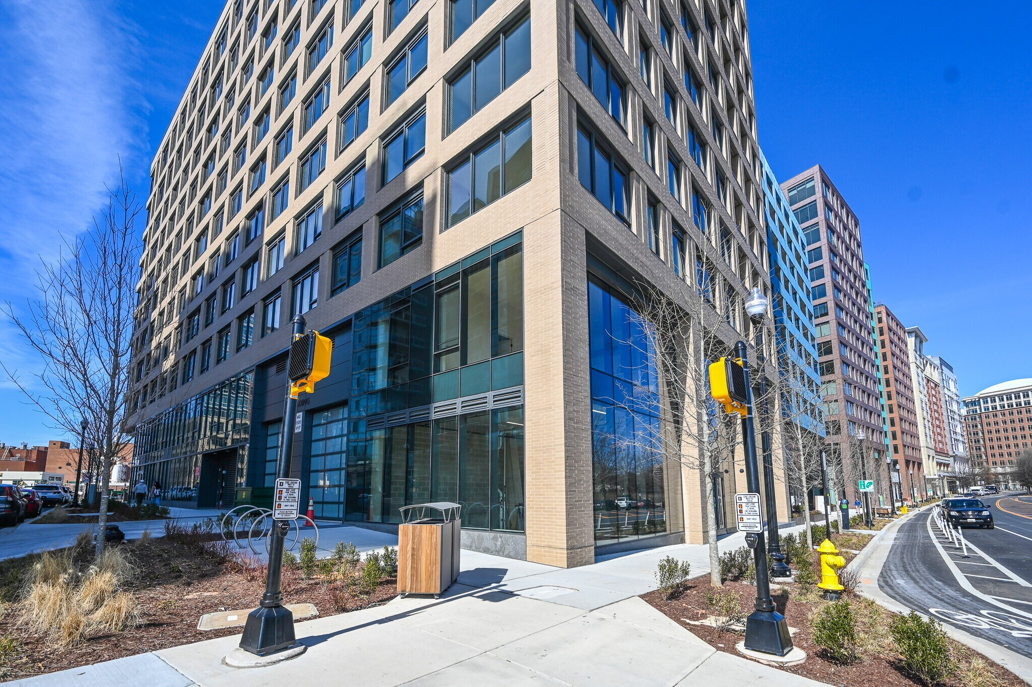 3030 S Potomac Ave, Arlington, VA à louer Photo principale- Image 1 de 3