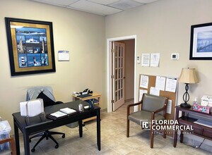 609-673 SE Central Pky, Stuart, FL for lease Building Photo- Image 2 of 6