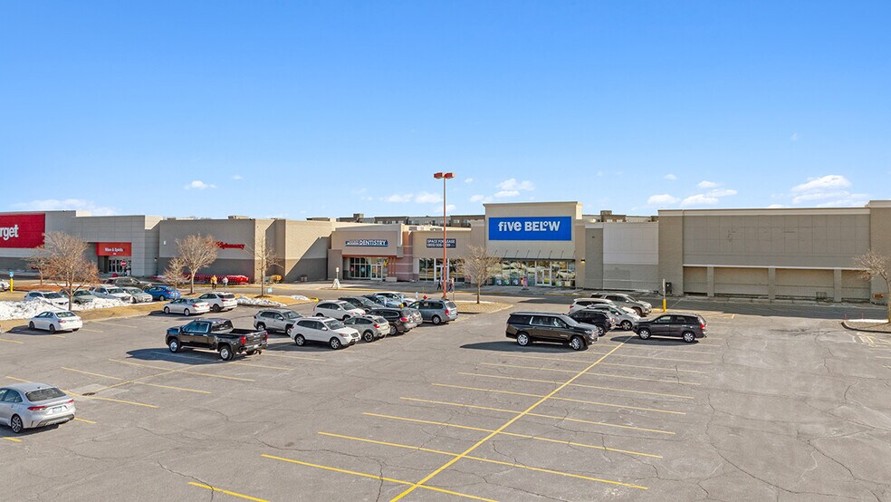 3300-3550 124th Ave NW, Coon Rapids, MN à louer - Photo du bâtiment - Image 3 de 22