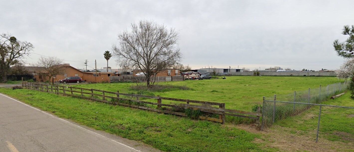 168 Klo Rd, Lathrop, CA à louer Photo principale- Image 1 de 4