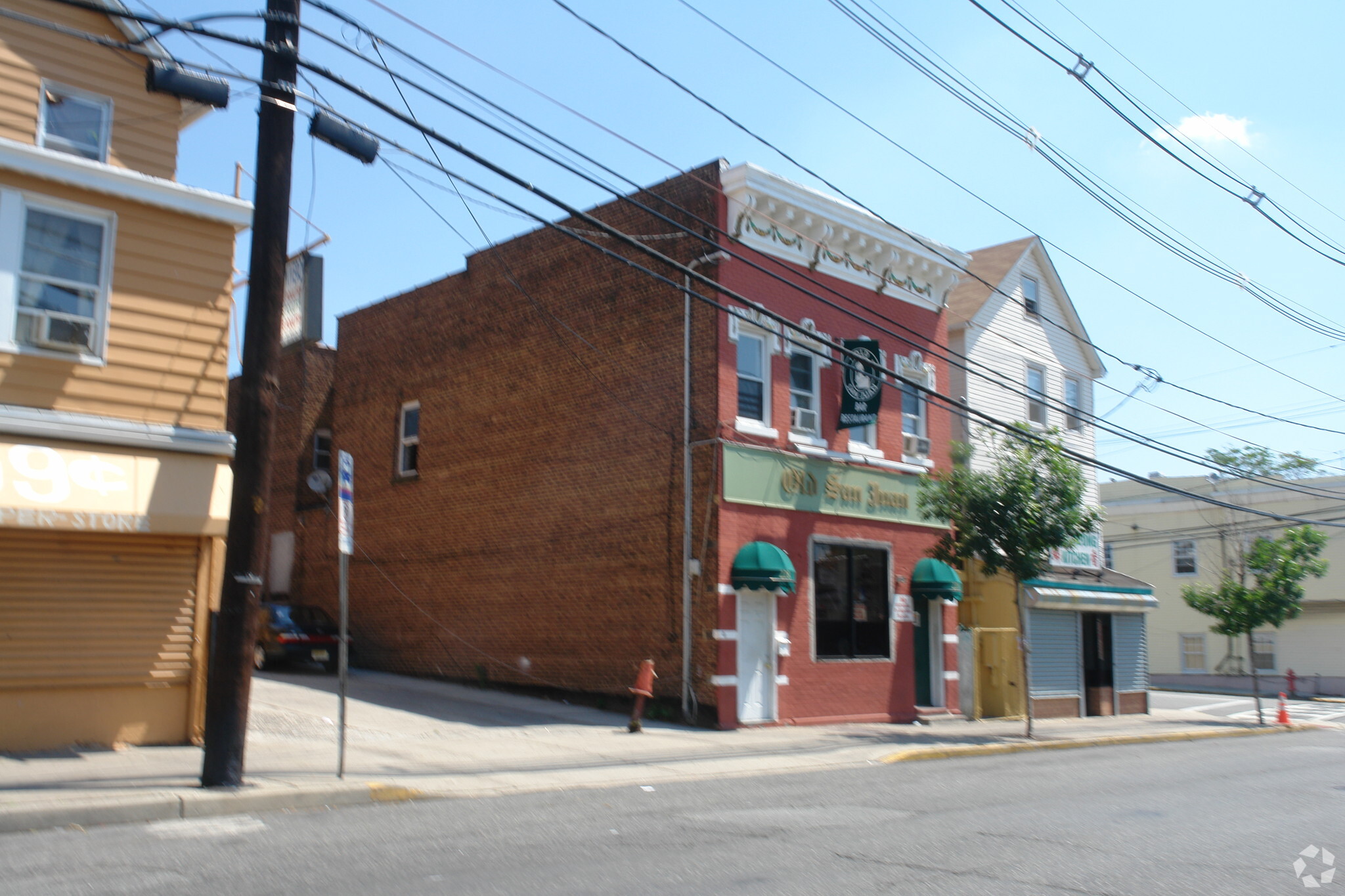 228 Hall Ave, Perth Amboy, NJ for sale Primary Photo- Image 1 of 1