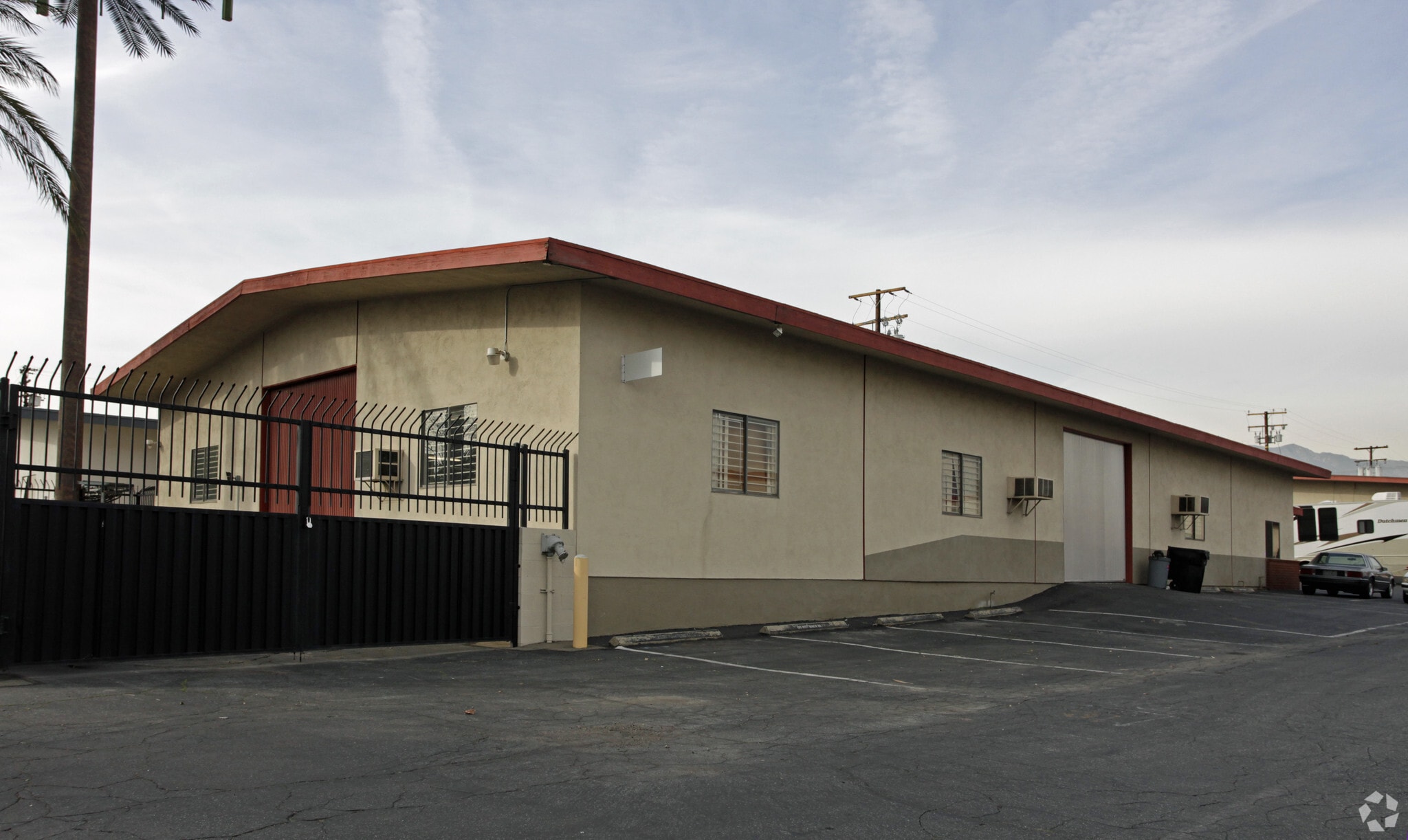 986-988 W 9th St, Upland, CA for lease Primary Photo- Image 1 of 2