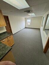 789-805 Sharon Dr, Westlake, OH for lease Interior Photo- Image 2 of 6