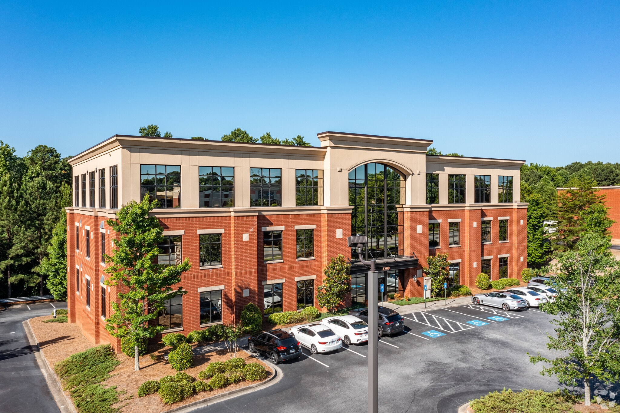 2700 N Berkeley Lake Rd, Duluth, GA à vendre Photo principale- Image 1 de 34