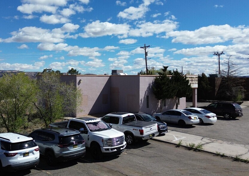 511 E Nizhoni Blvd, Gallup, NM à vendre - Photo du bâtiment - Image 2 de 10