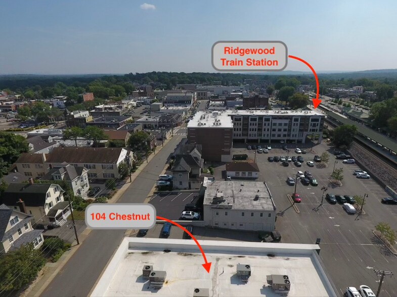 104 Chestnut St, Ridgewood, NJ à louer - Photo du bâtiment - Image 2 de 10