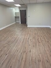 1633 Erringer Rd, Simi Valley, CA for lease Interior Photo- Image 1 of 4