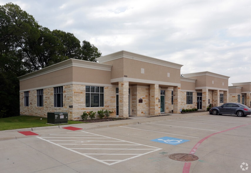 3900 S Stonebridge Dr, McKinney, TX for lease - Building Photo - Image 3 of 10