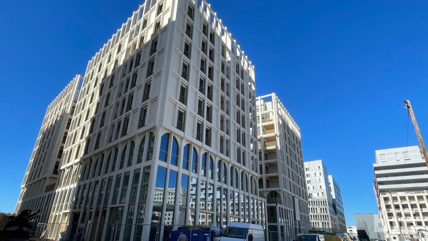 Retail in Bordeaux for lease Building Photo- Image 1 of 7