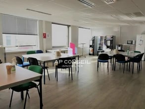 Office in Montigny-le-Bretonneux for lease Interior Photo- Image 2 of 6