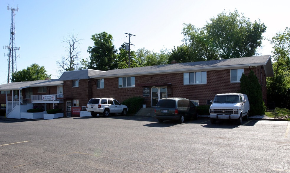 4225 W Main St, Kalamazoo, MI à vendre - Photo du bâtiment - Image 2 de 4