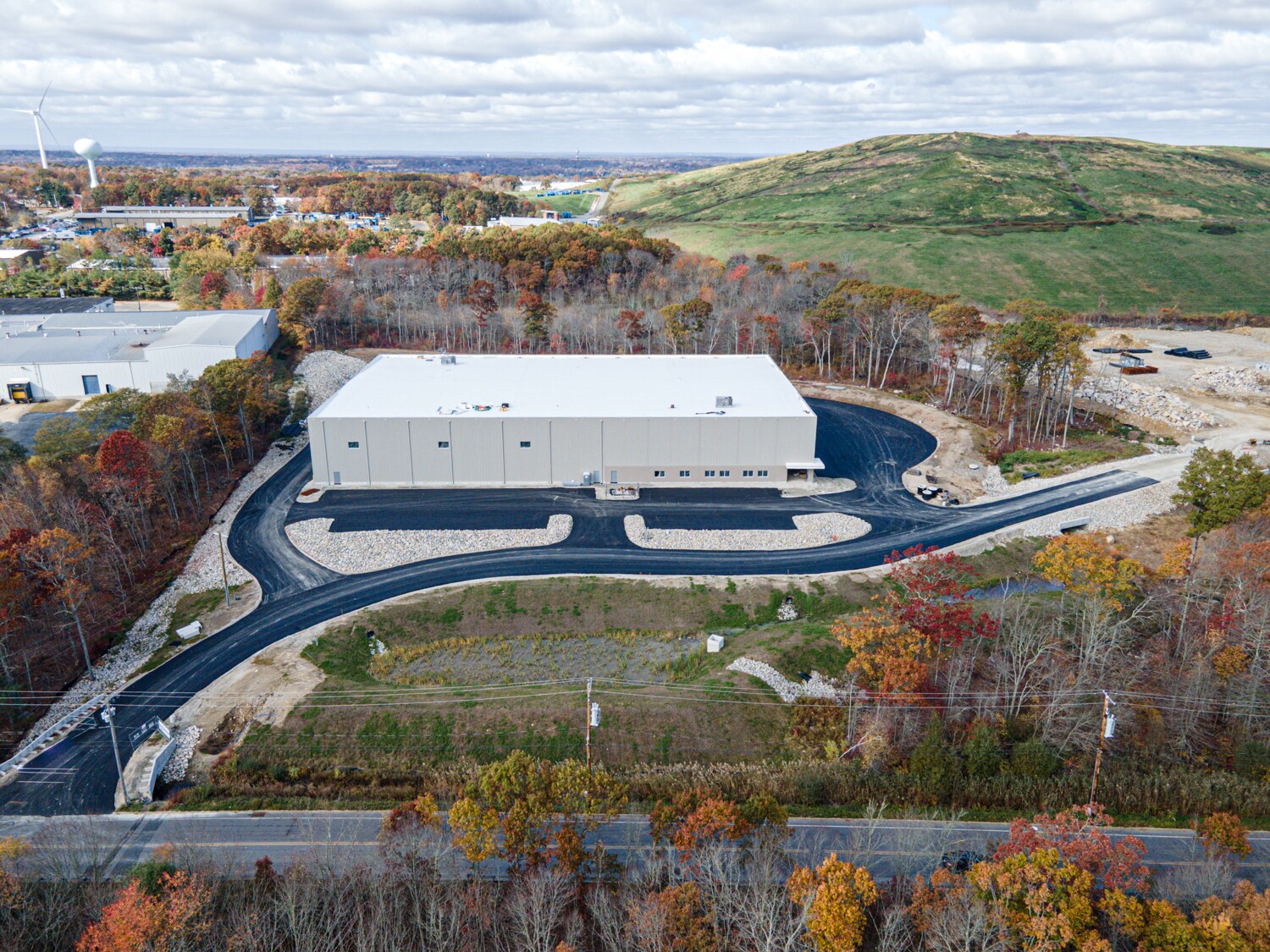 1500 Riggenbach Rd., Fall River, MA à louer Photo du bâtiment- Image 1 de 18