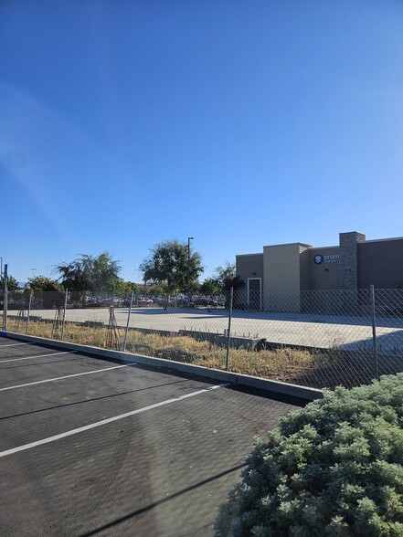 1349 W Pacheco Blvd, Los Banos, CA à vendre - Photo du bâtiment - Image 3 de 6